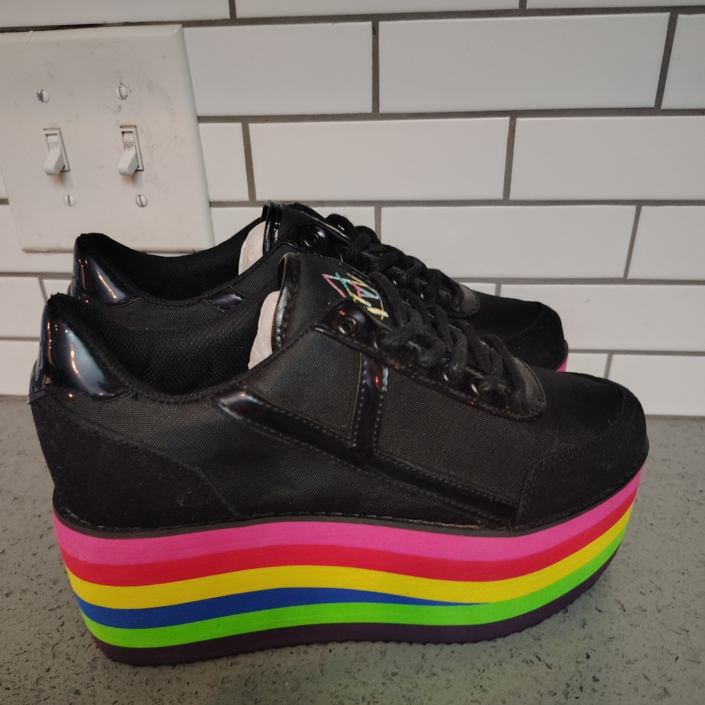 YRU Black Sneakers with Rainbow Platform